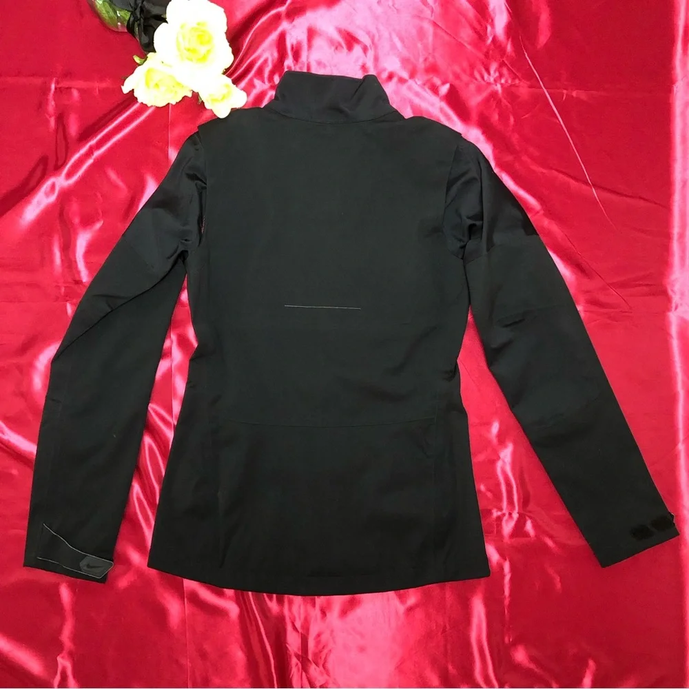 Nike Women Golf Storm Fit Jacket - Picture 8 of 13